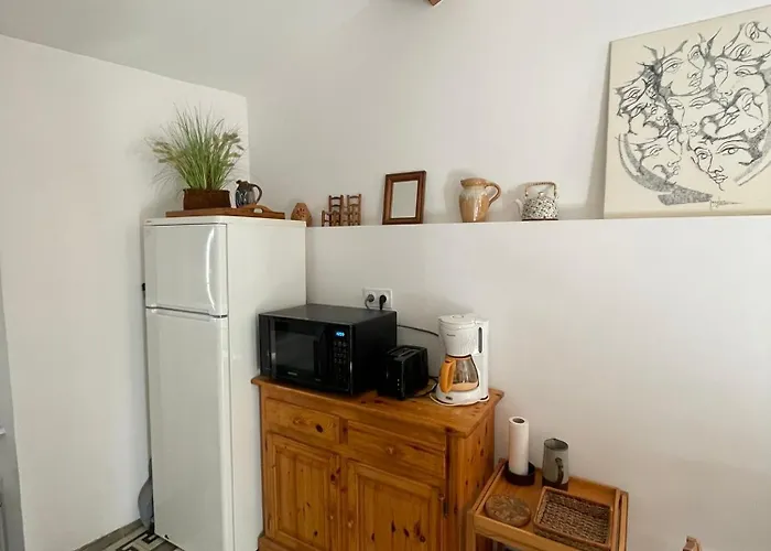 Chez L'artiste * Minerve